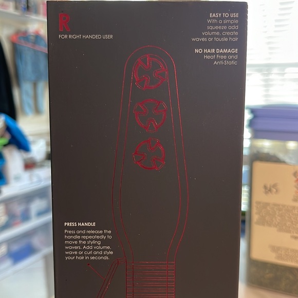 Cirrus Wave Styler Black/Red OS (Right Handed Users) - Picture 6 of 6